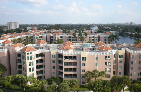 Mizner Court - Florida Waterfront Condos